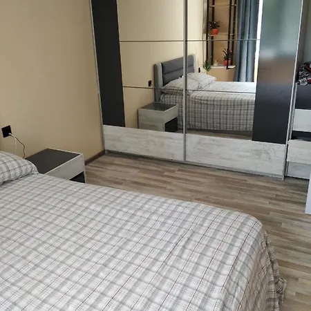 Apartment тихото място